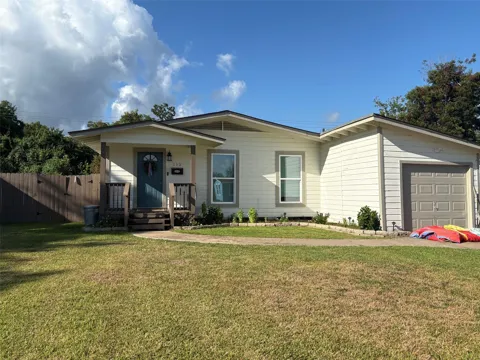 112 Acacia Street