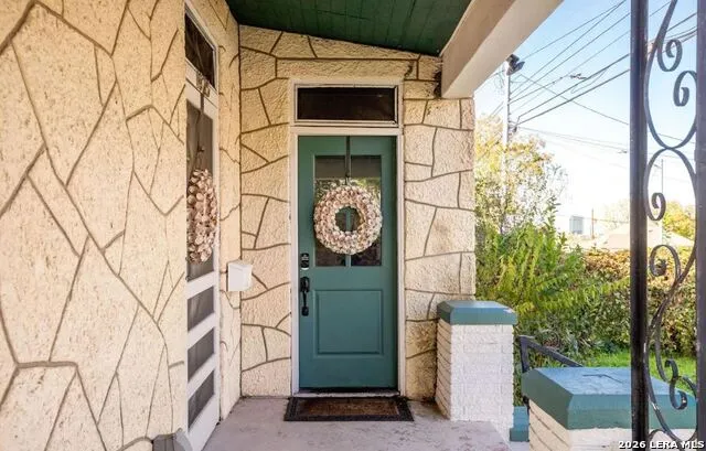 1820 E HOUSTON ST San Antonio, TX 78202