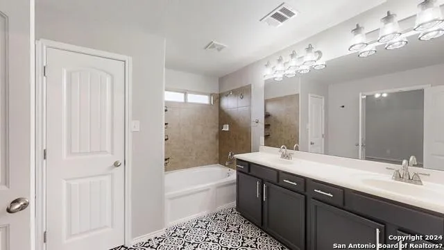 2915 THUNDER GULCH San Antonio, TX 78245