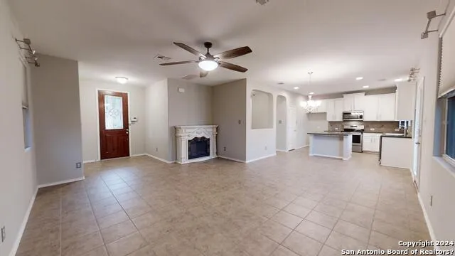 2915 THUNDER GULCH San Antonio, TX 78245