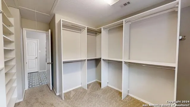 2915 THUNDER GULCH San Antonio, TX 78245