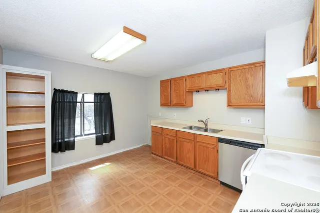 5474 Port Townsend San Antonio, TX 78242