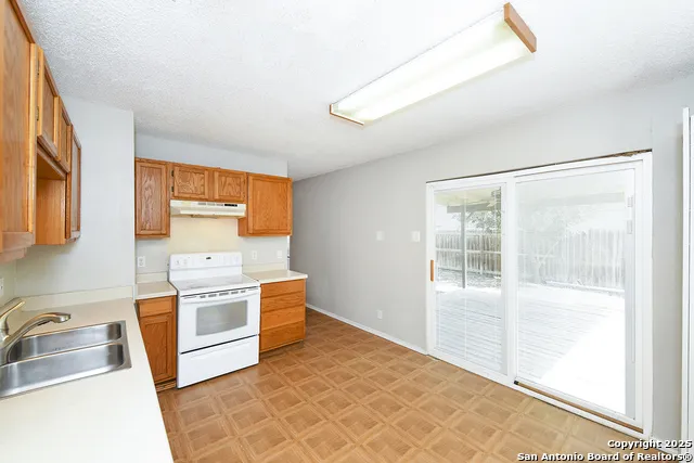 5474 Port Townsend San Antonio, TX 78242
