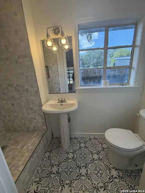 543 Brightwood San Antonio, TX 78209