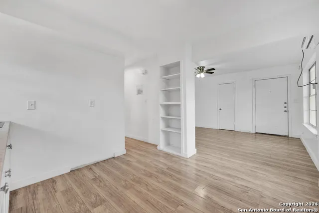 519 VENICE San Antonio, TX 78201