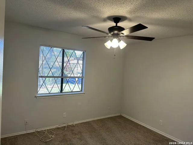 5922 Lakedale San Antonio, TX 78222