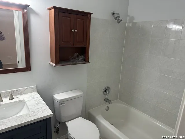 5922 Lakedale San Antonio, TX 78222