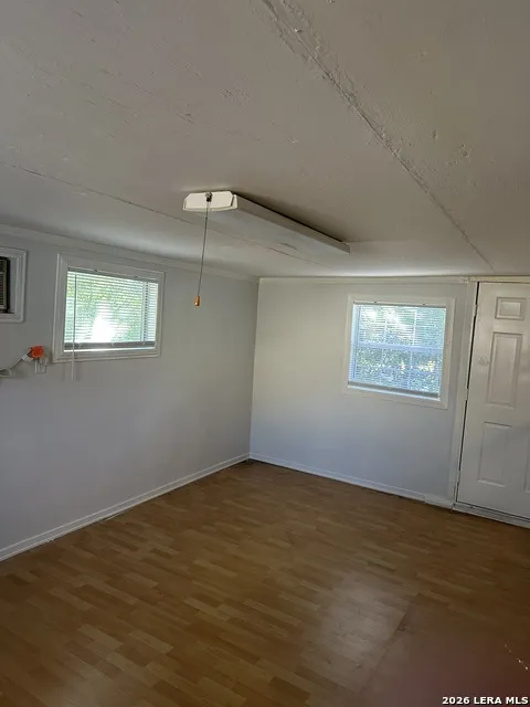 5922 Lakedale San Antonio, TX 78222