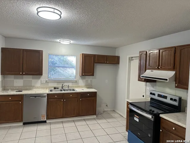 5922 Lakedale San Antonio, TX 78222