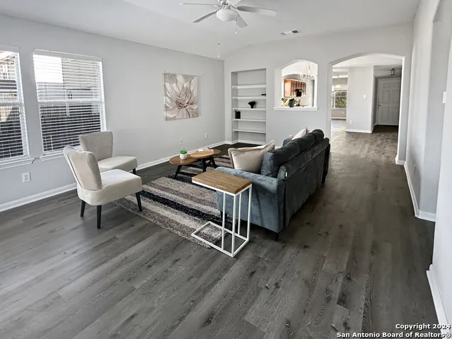 735 CORMORANT San Antonio, TX 78245