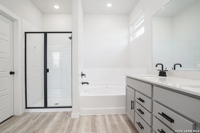 240 Brook Shadow Cibolo, TX 78108