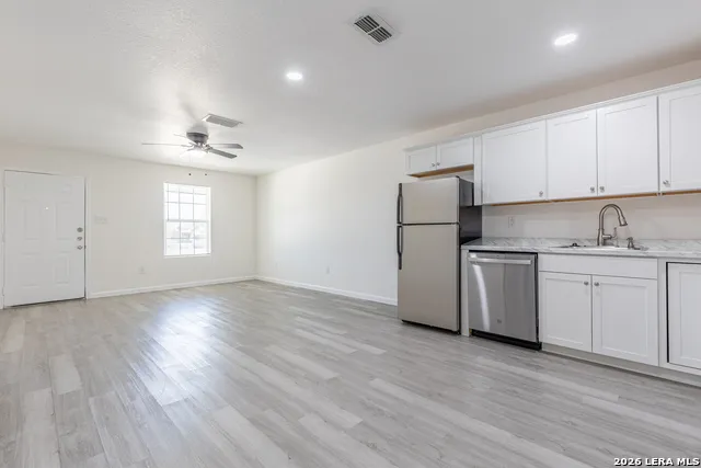 1012 COUNTY ROAD 4516 Castroville, TX 78009