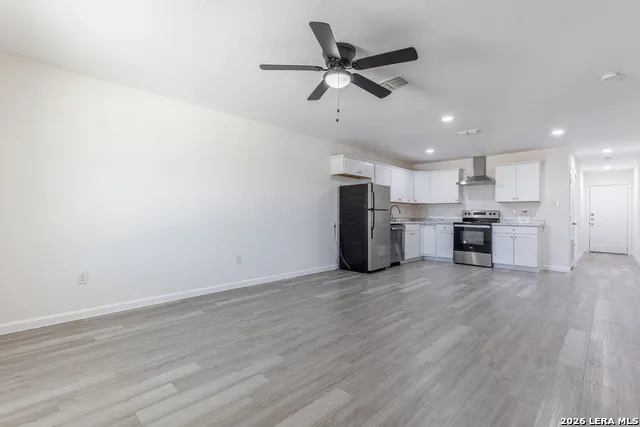 1012 COUNTY ROAD 4516 Castroville, TX 78009