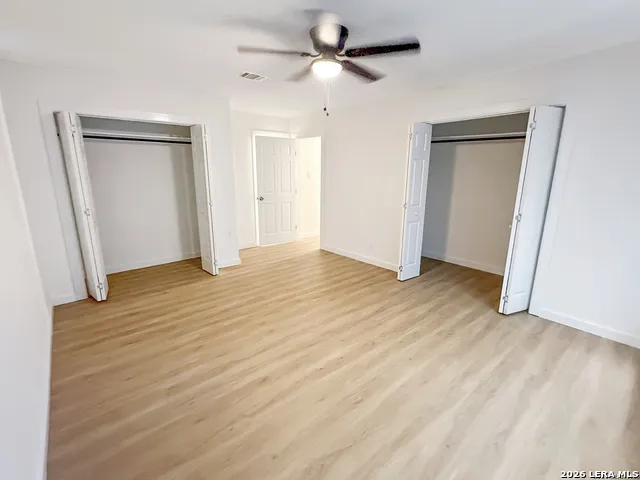 228 MELLIFF DR San Antonio, TX 78216