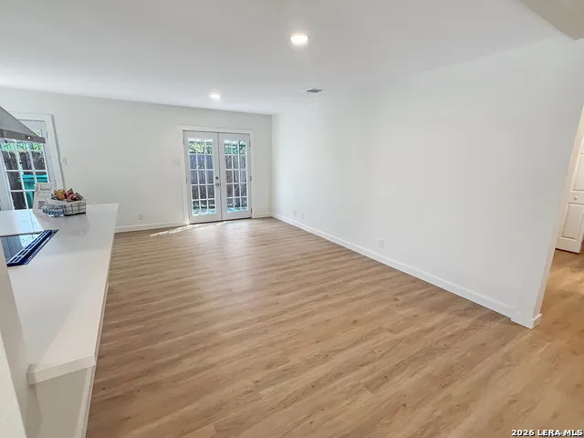 228 MELLIFF DR San Antonio, TX 78216