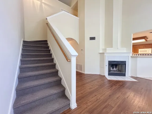 6107 LAKEVIEW CT San Antonio, TX 78249