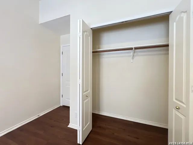 6107 LAKEVIEW CT San Antonio, TX 78249