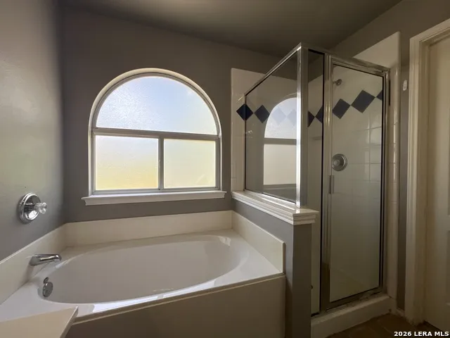 6107 LAKEVIEW CT San Antonio, TX 78249