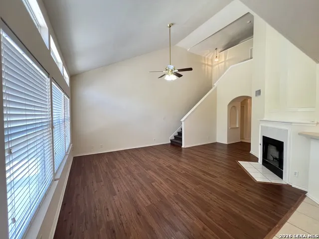 6107 LAKEVIEW CT San Antonio, TX 78249