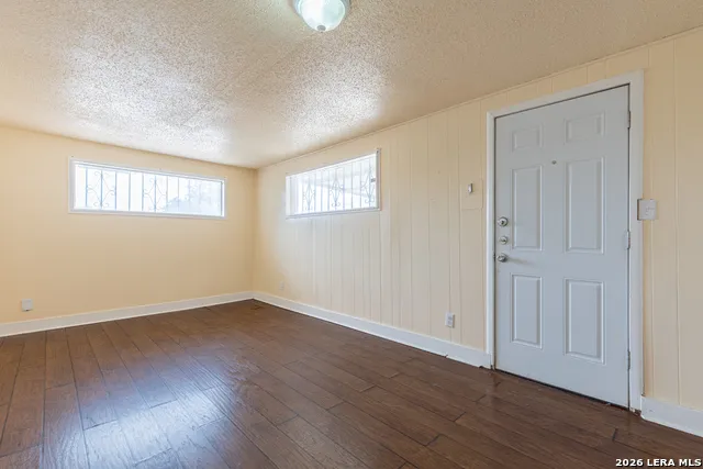 3019 LASSES BLVD San Antonio, TX 78223