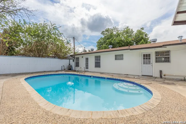 3019 LASSES BLVD San Antonio, TX 78223