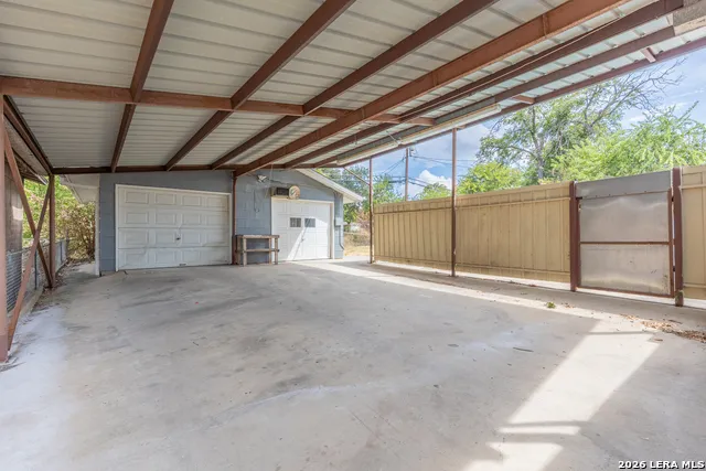 3019 LASSES BLVD San Antonio, TX 78223