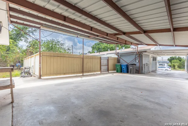 3019 LASSES BLVD San Antonio, TX 78223