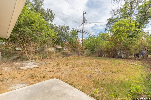 3019 LASSES BLVD San Antonio, TX 78223