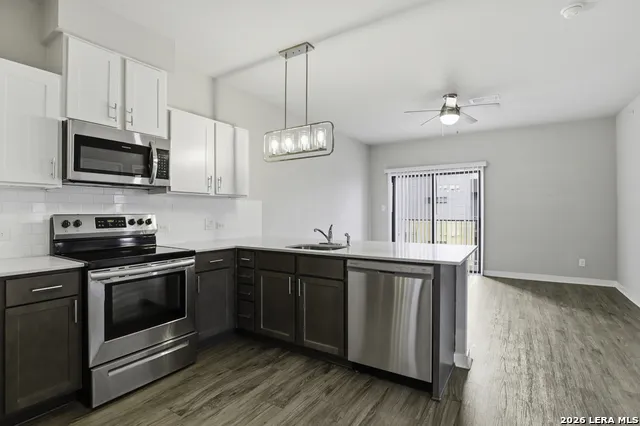 711 S Frio Unit 2102 San Antonio, TX 78207