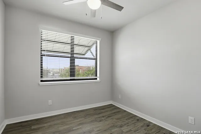 711 S Frio Unit 2102 San Antonio, TX 78207