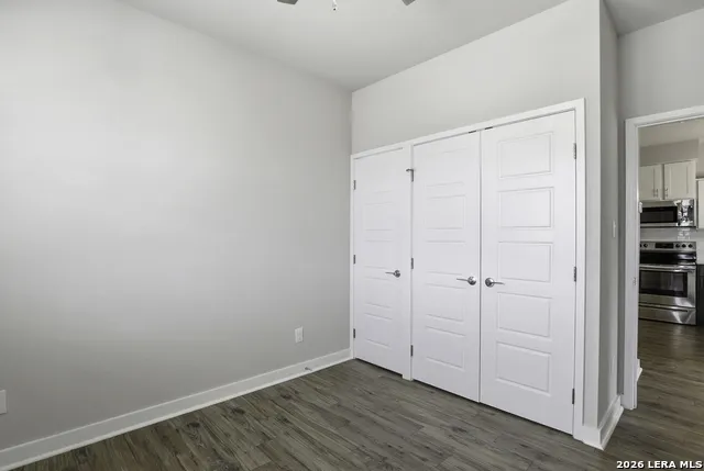 711 S Frio Unit 2102 San Antonio, TX 78207