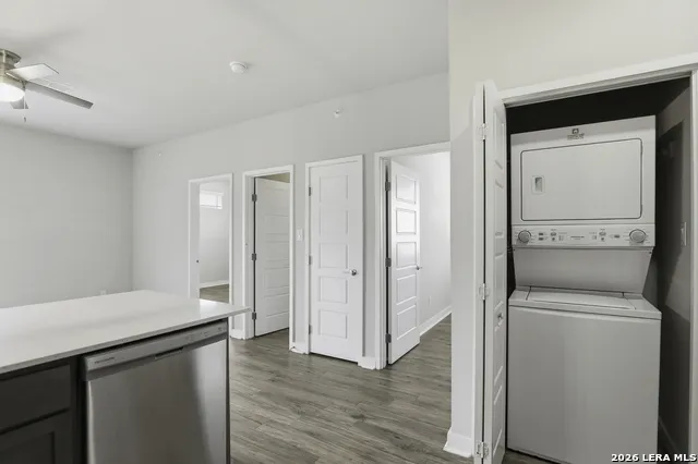 711 S Frio Unit 2102 San Antonio, TX 78207