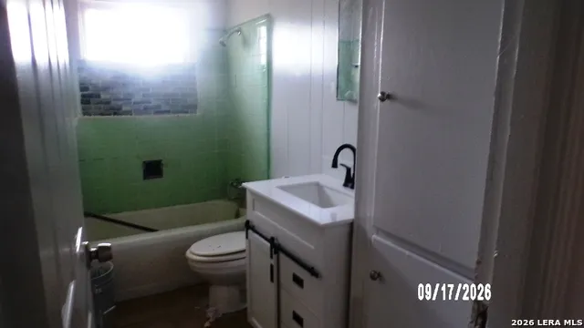 1708 LUCY LN Beeville, TX 78102