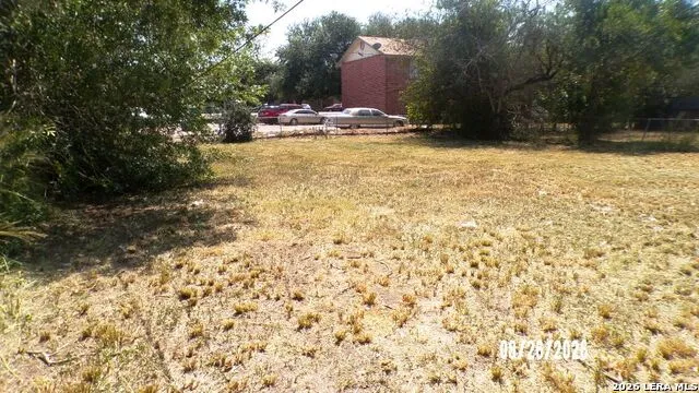 1708 LUCY LN Beeville, TX 78102