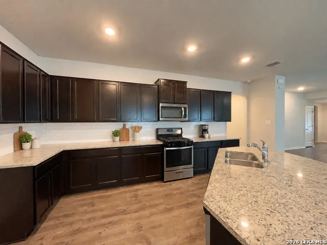 13611 Mendes Knoll San Antonio, TX 78254