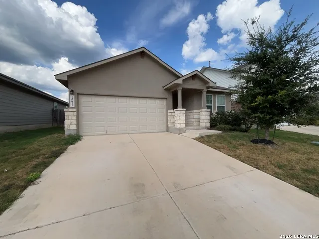 13611 Mendes Knoll San Antonio, TX 78254