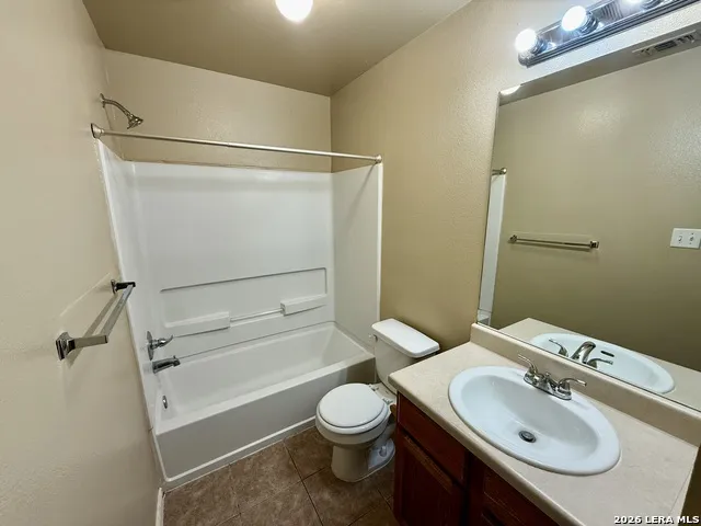 10718 Mathom Lndg Unit 1 Universal City, TX 78148