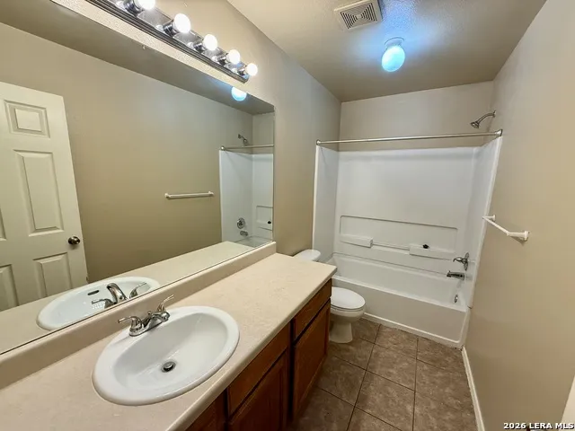 10718 Mathom Lndg Unit 1 Universal City, TX 78148