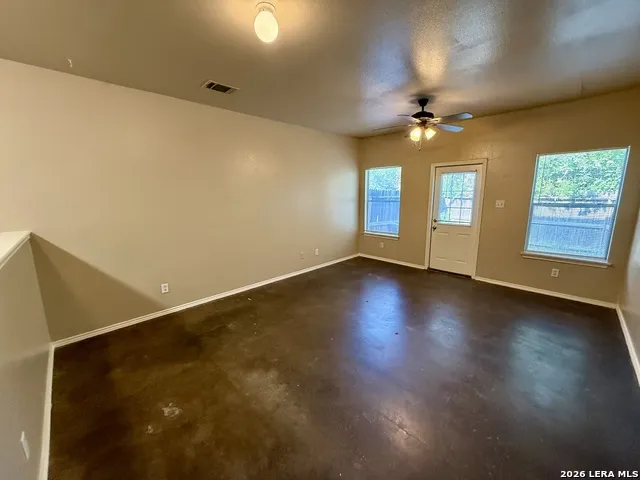 10718 Mathom Lndg Unit 1 Universal City, TX 78148