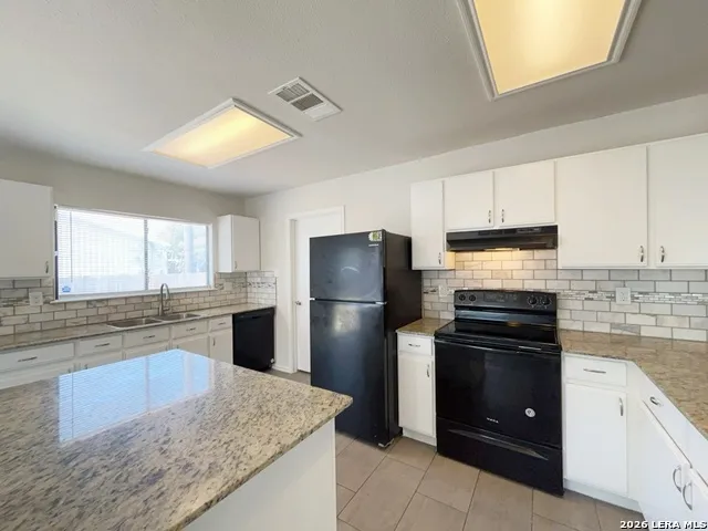 7910 Crystal Point San Antonio, TX 78251