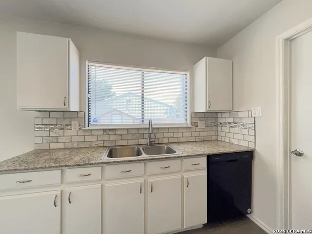 7910 Crystal Point San Antonio, TX 78251