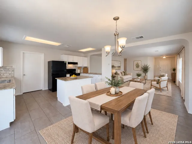 7910 Crystal Point San Antonio, TX 78251