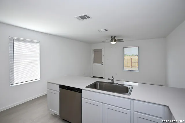 7639 VARO GLN San Antonio, TX 78263