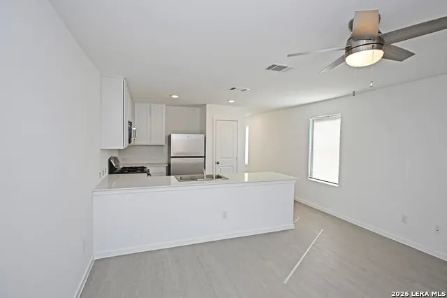 7639 VARO GLN San Antonio, TX 78263