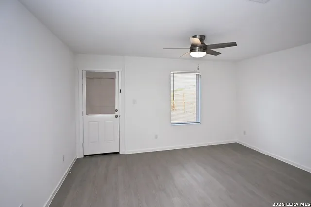 7639 VARO GLN San Antonio, TX 78263