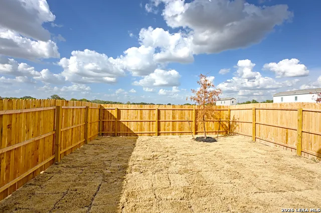 7639 VARO GLN San Antonio, TX 78263