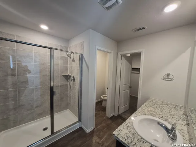 120 Middle Green Loop Floresville, TX 78114
