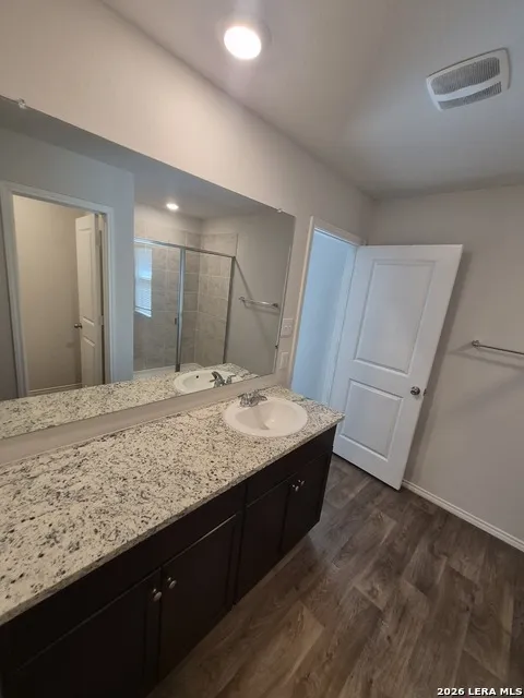 120 Middle Green Loop Floresville, TX 78114
