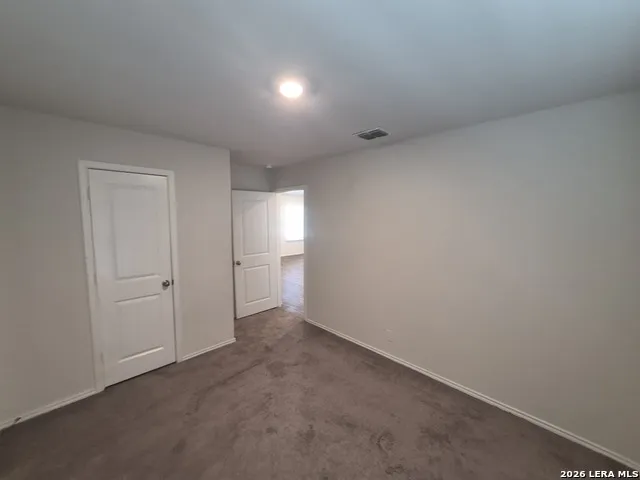 120 Middle Green Loop Floresville, TX 78114