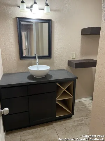 834 PORTER ST San Antonio, TX 78210